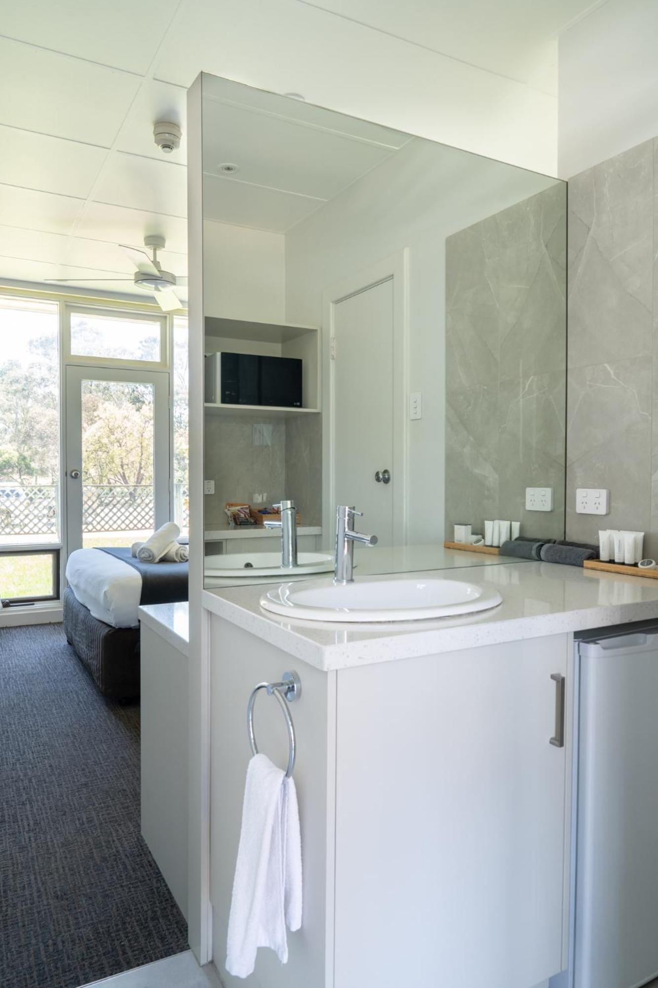 Naracoorte Hotel Motel Ngoại thất bức ảnh